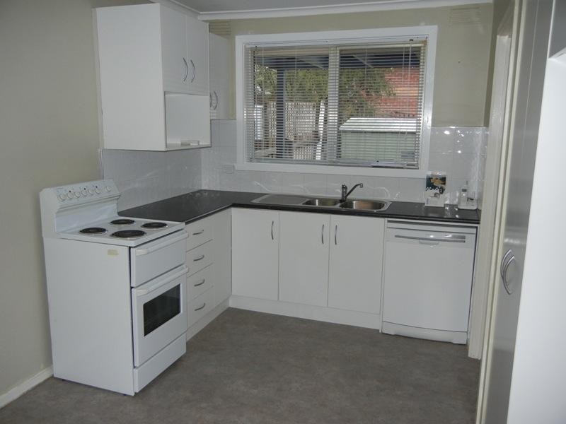 8/227-229 Nepean Street, Greensborough VIC 3088