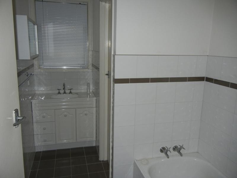 8/227-229 Nepean Street, Greensborough VIC 3088