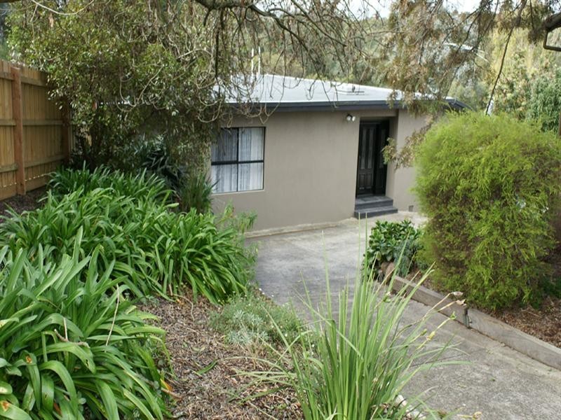 6 Girralong Court, Greensborough VIC 3088
