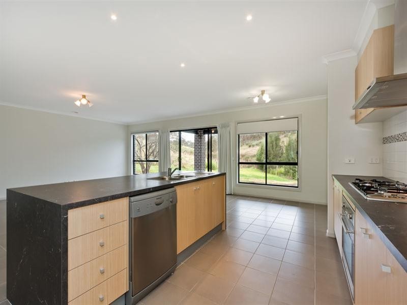 73 Everleigh Drive, Diamond Creek VIC 3089