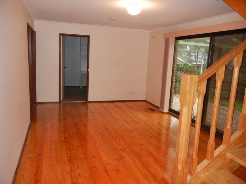 20 Calendonia Drive, Eltham North VIC 3095