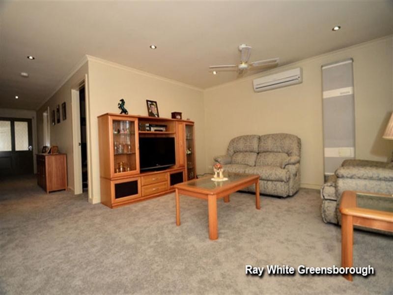 Roxburgh Park VIC 3064