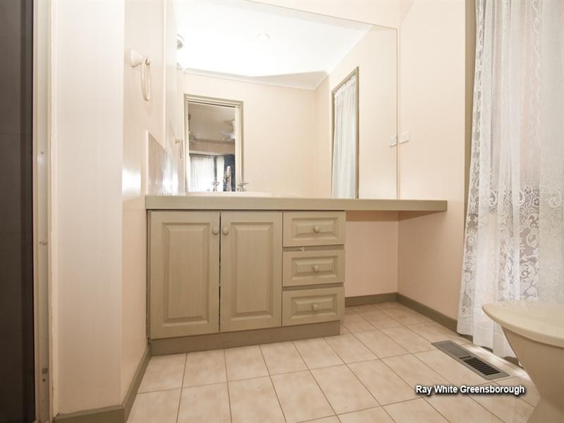 26 Blossom Park Drive, Mill Park VIC 3082