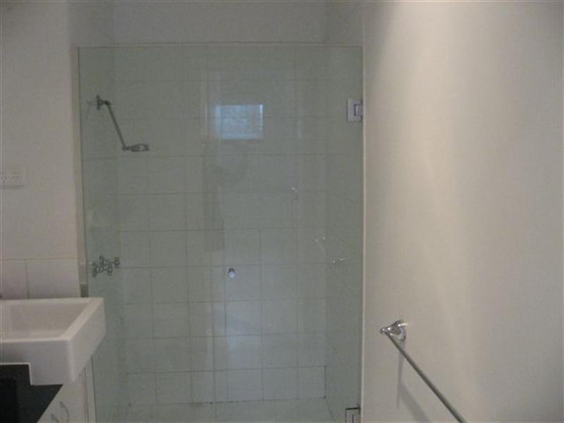 1/28 Diamond Boulevard, Greensborough VIC 3088