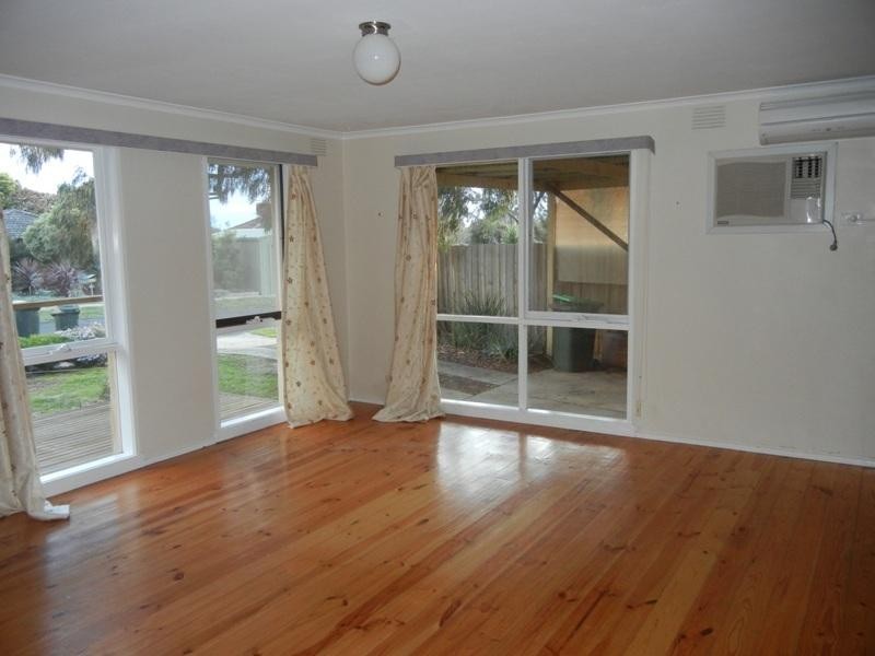 2 Kilborn Court, Mill Park VIC 3082