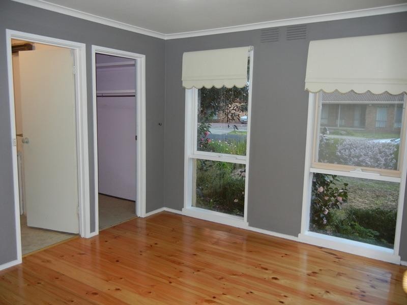 2 Kilborn Court, Mill Park VIC 3082