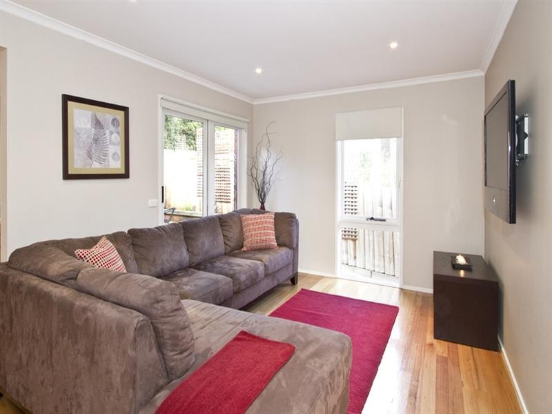 2/82 Sherbourne Road, Montmorency VIC 3094