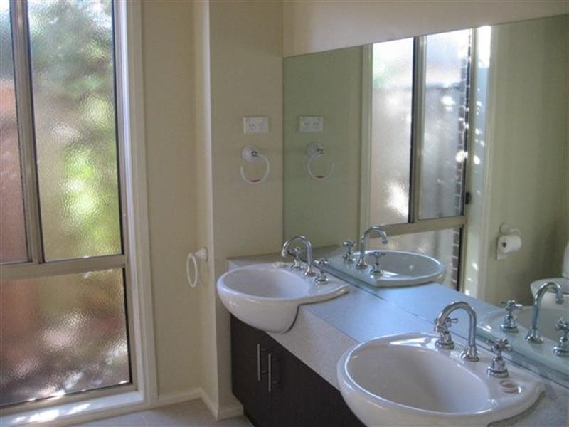 23 Timbertop Drive, Doreen VIC 3754