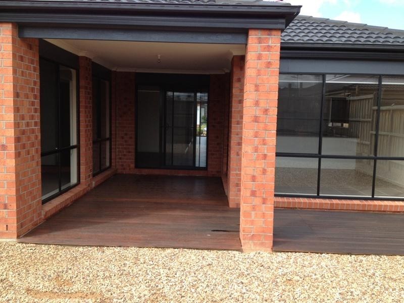 20 Gillow Grove, Doreen VIC 3754