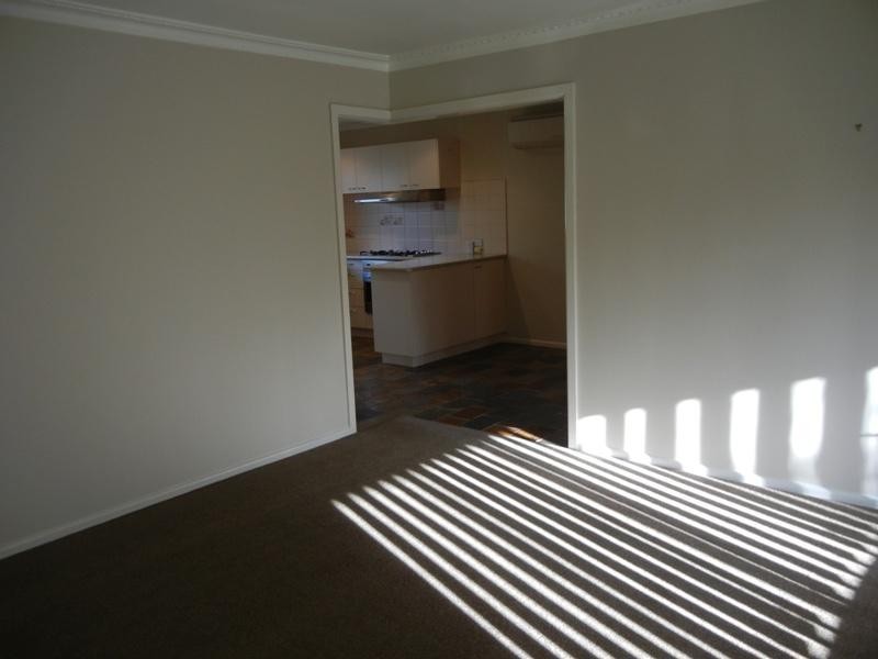 16 Gladman Street, Greensborough VIC 3088