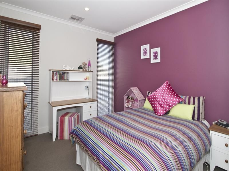 13 Zannon Crescent, Doreen VIC 3754