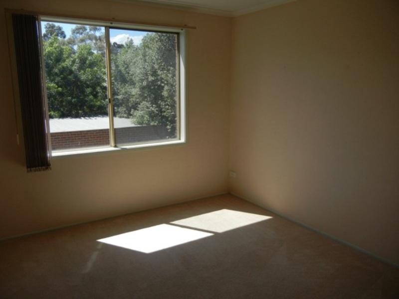 2/33 Stewart Terrace, Macleod VIC 3085