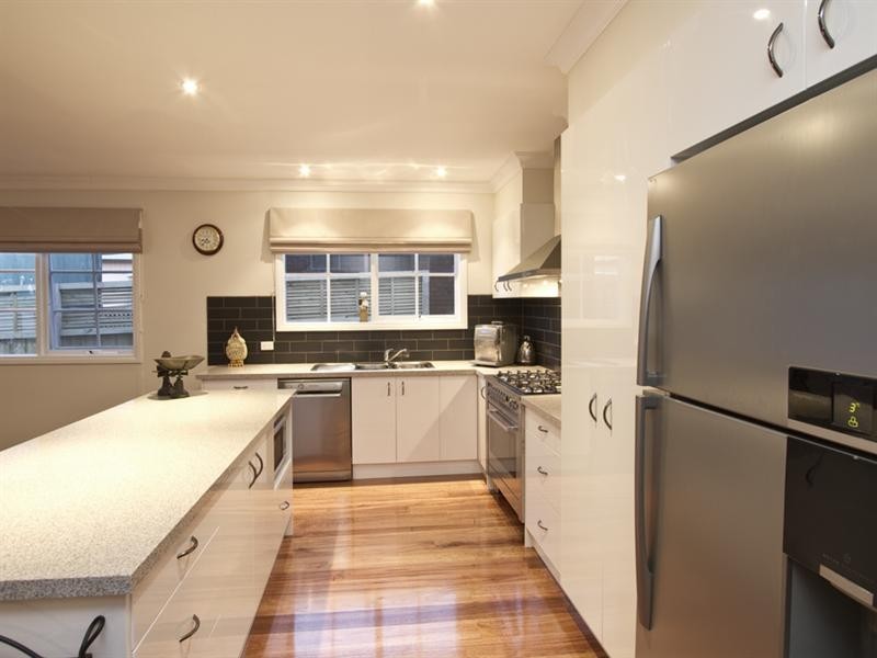 212 Nell Street, Greensborough VIC 3088