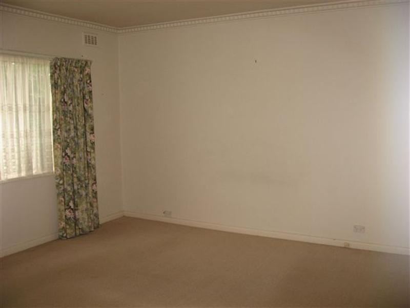 1/154 Nell Street, Greensborough VIC 3088