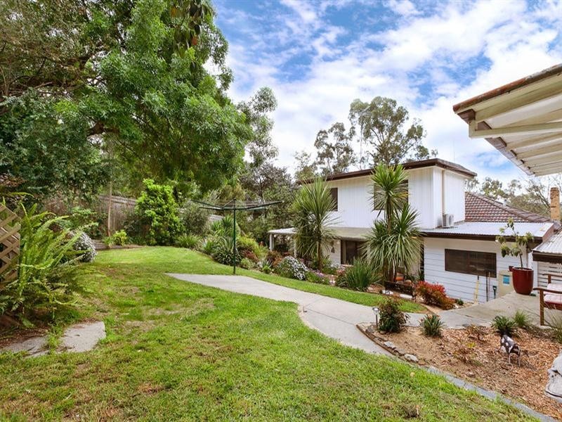 9 Egan Street, Diamond Creek VIC 3089