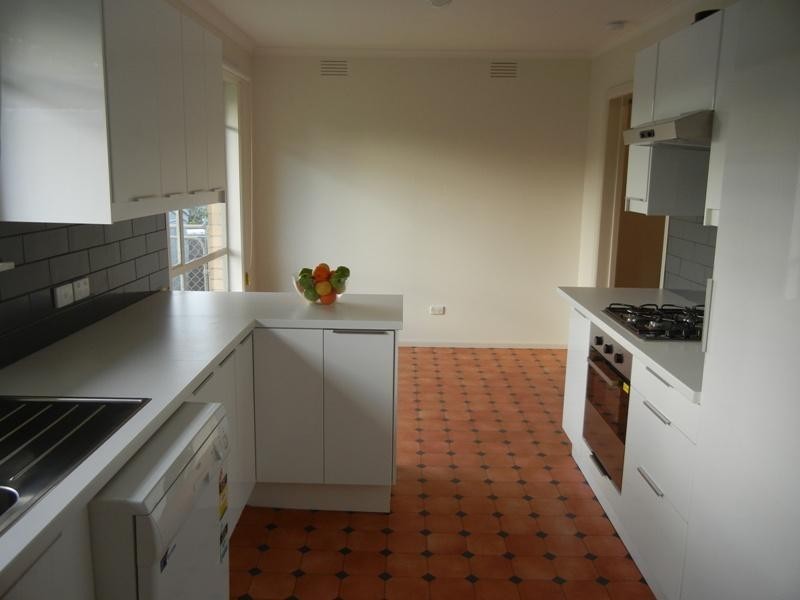 11 Lincoln Street, Watsonia VIC 3087