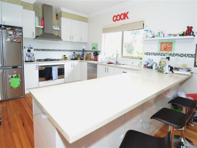 8 Rangeview Green, Doreen VIC 3754