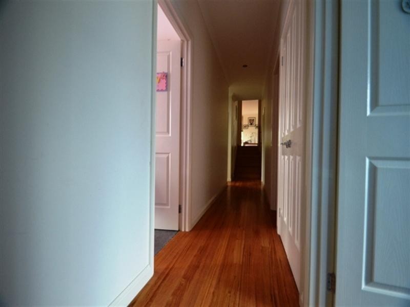 8 Rangeview Green, Doreen VIC 3754