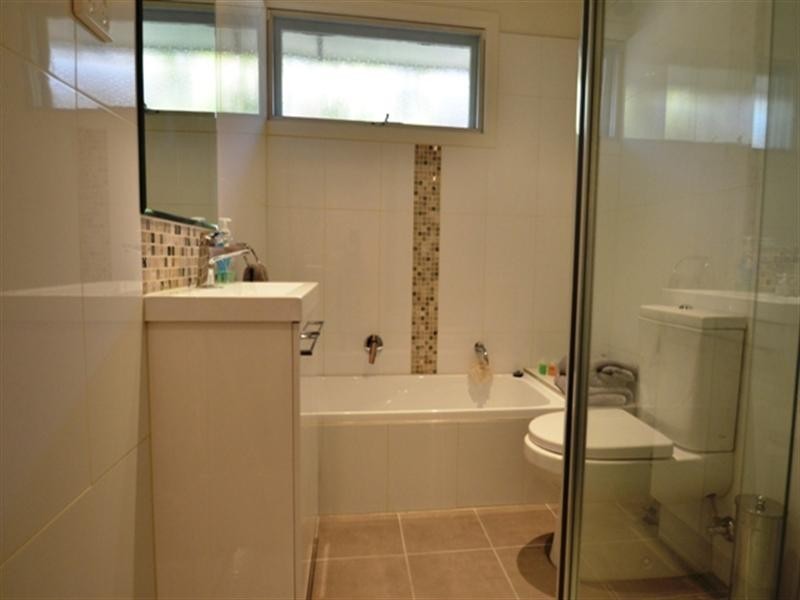 8 Lincoln Street, Watsonia VIC 3087