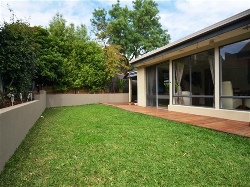 104 Greenhill Road, Greensborough VIC 3088
