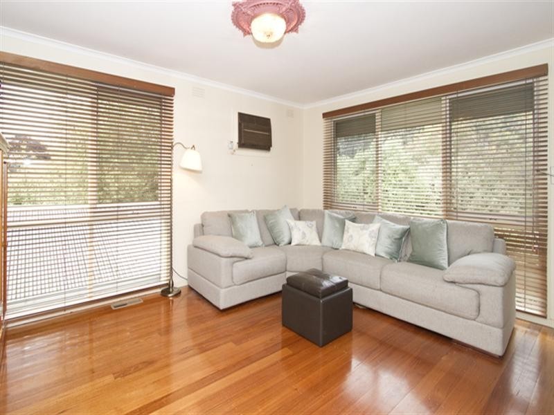 12 Newton Court, Watsonia North VIC 3087