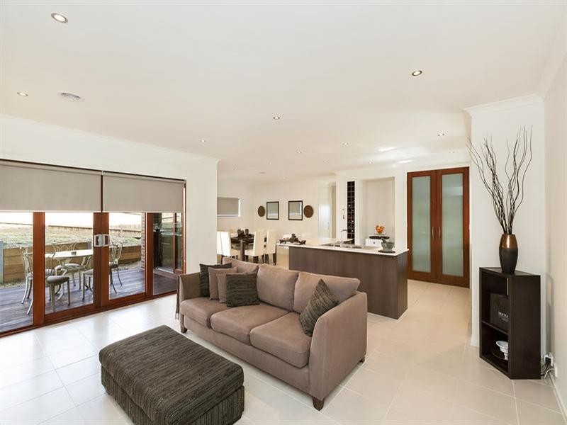 27 Lillian Street, Doreen VIC 3754