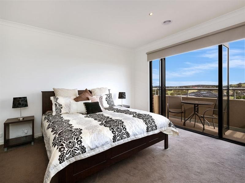 27 Lillian Street, Doreen VIC 3754