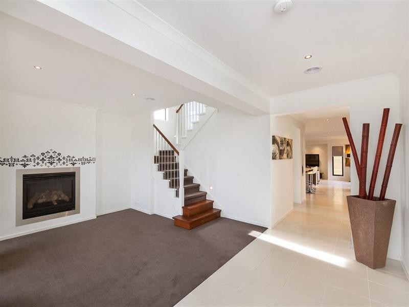 27 Lillian Street, Doreen VIC 3754