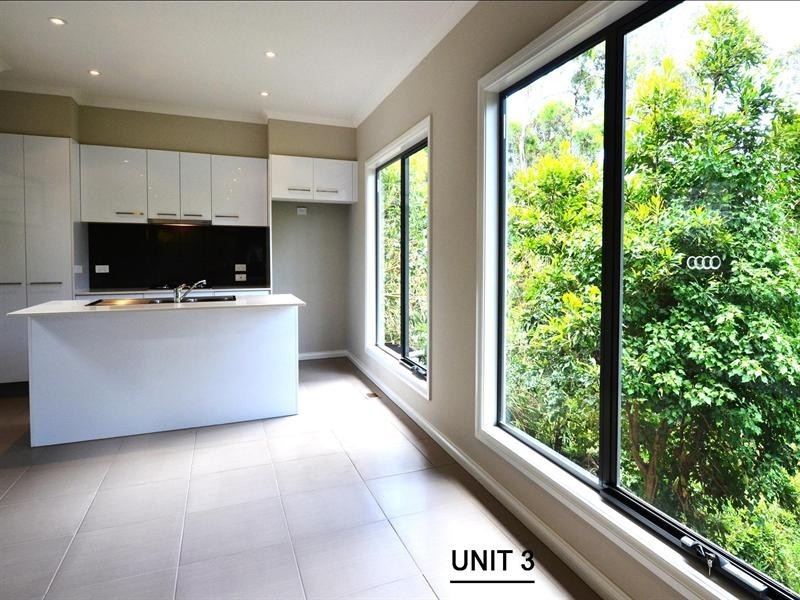 2 and 3/9 Louis Street, Greensborough VIC 3088