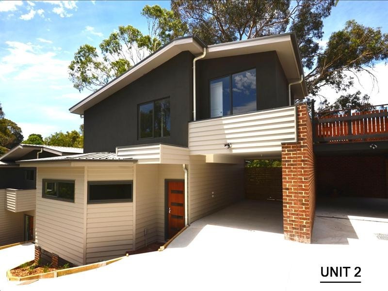 2 and 3/9 Louis Street, Greensborough VIC 3088