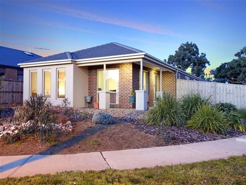 7 Fleetwood Drive, Doreen VIC 3754