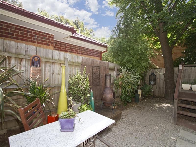 4/12-14 Fernside Avenue, Briar Hill VIC 3088