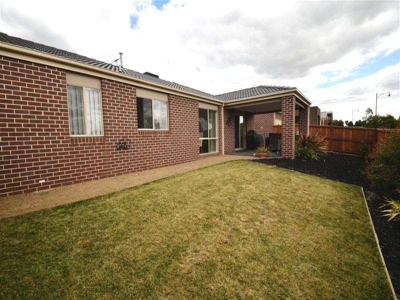 63 Eminence Boulevard, Doreen VIC 3754