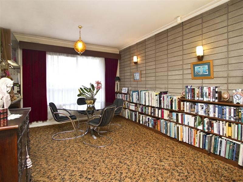 10 Dobson Road, Montmorency VIC 3094