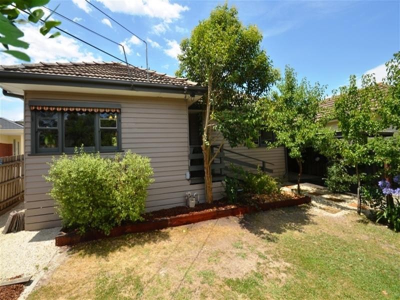 26 Lindsay Street, Macleod VIC 3085