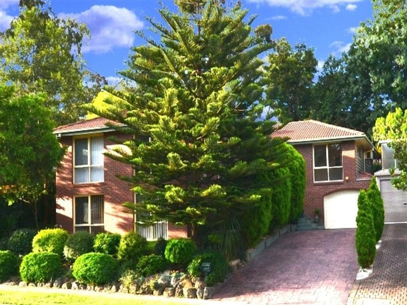 27 Booyan Crescent, Greensborough VIC 3088