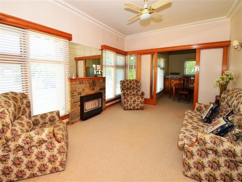 5 Papua Street, Watsonia VIC 3087