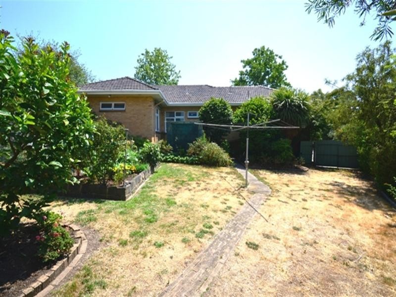 5 Papua Street, Watsonia VIC 3087