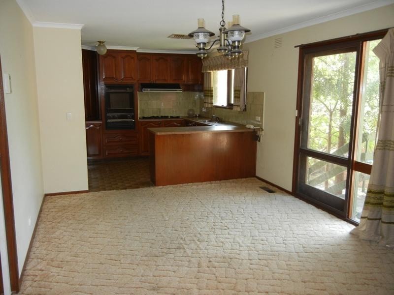 2/33 Wattletree Road, Eltham North VIC 3095