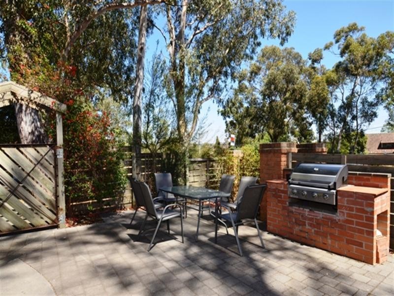 Unit 1/6 Main Road, Lower Plenty VIC 3093