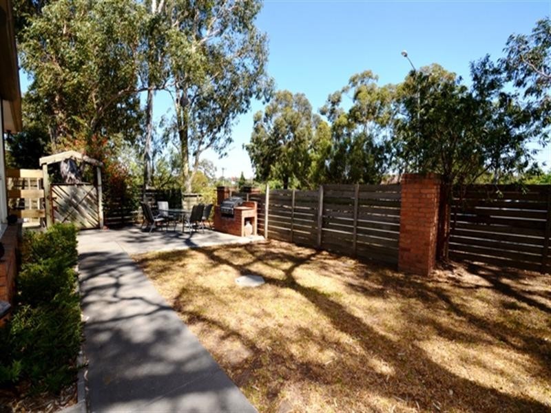 Unit 1/6 Main Road, Lower Plenty VIC 3093