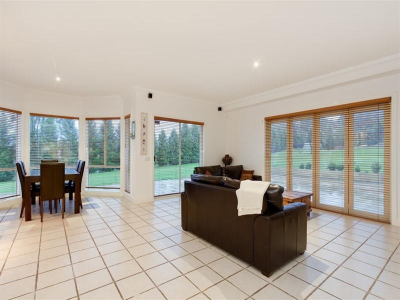 15 North Oatlands Road, Yarrambat VIC 3091