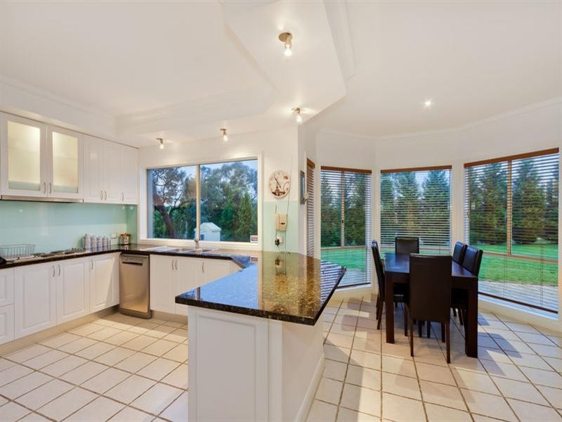 15 North Oatlands Road, Yarrambat VIC 3091