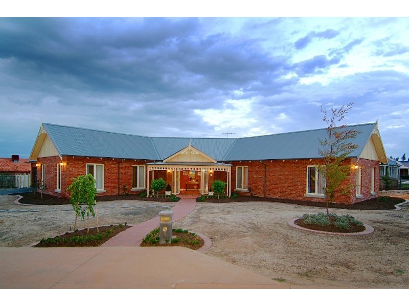 1 Creekwood Court, Doreen VIC 3754