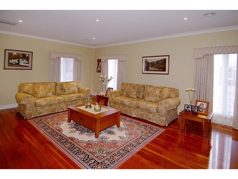 1 Creekwood Court, Doreen VIC 3754