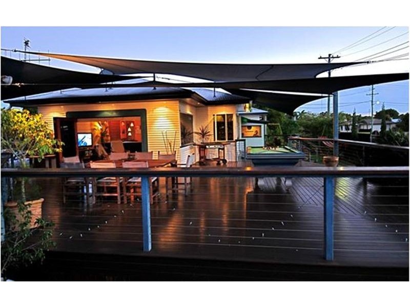 8 Eric Street, Torquay QLD 4655