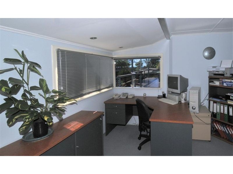 8 Eric Street, Torquay QLD 4655