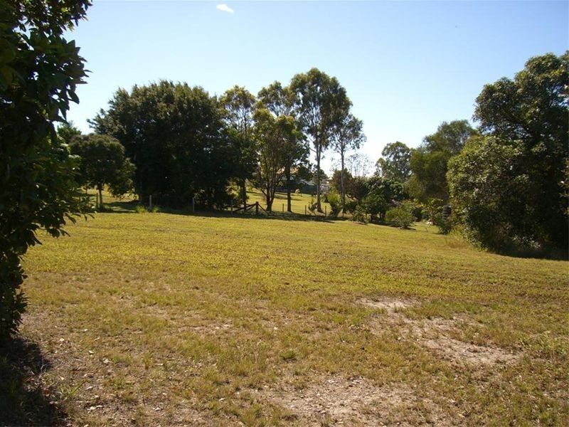 2 Seaview Drive, Booral QLD 4655