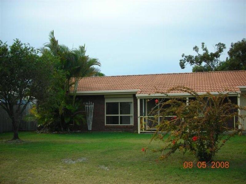 56 Ladbroke Crescent, Urangan QLD 4655