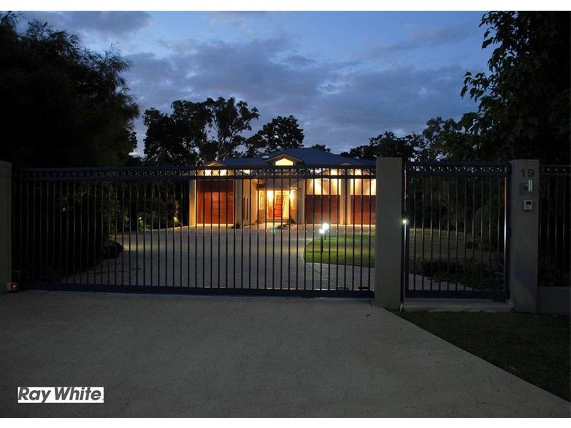 19 Nautilus Court, Dundowran Beach QLD 4655